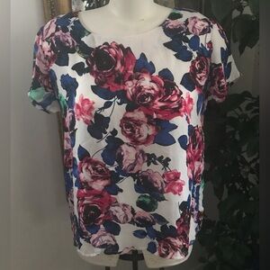 Olive & Oak Short Sleeve Top - Size Medium